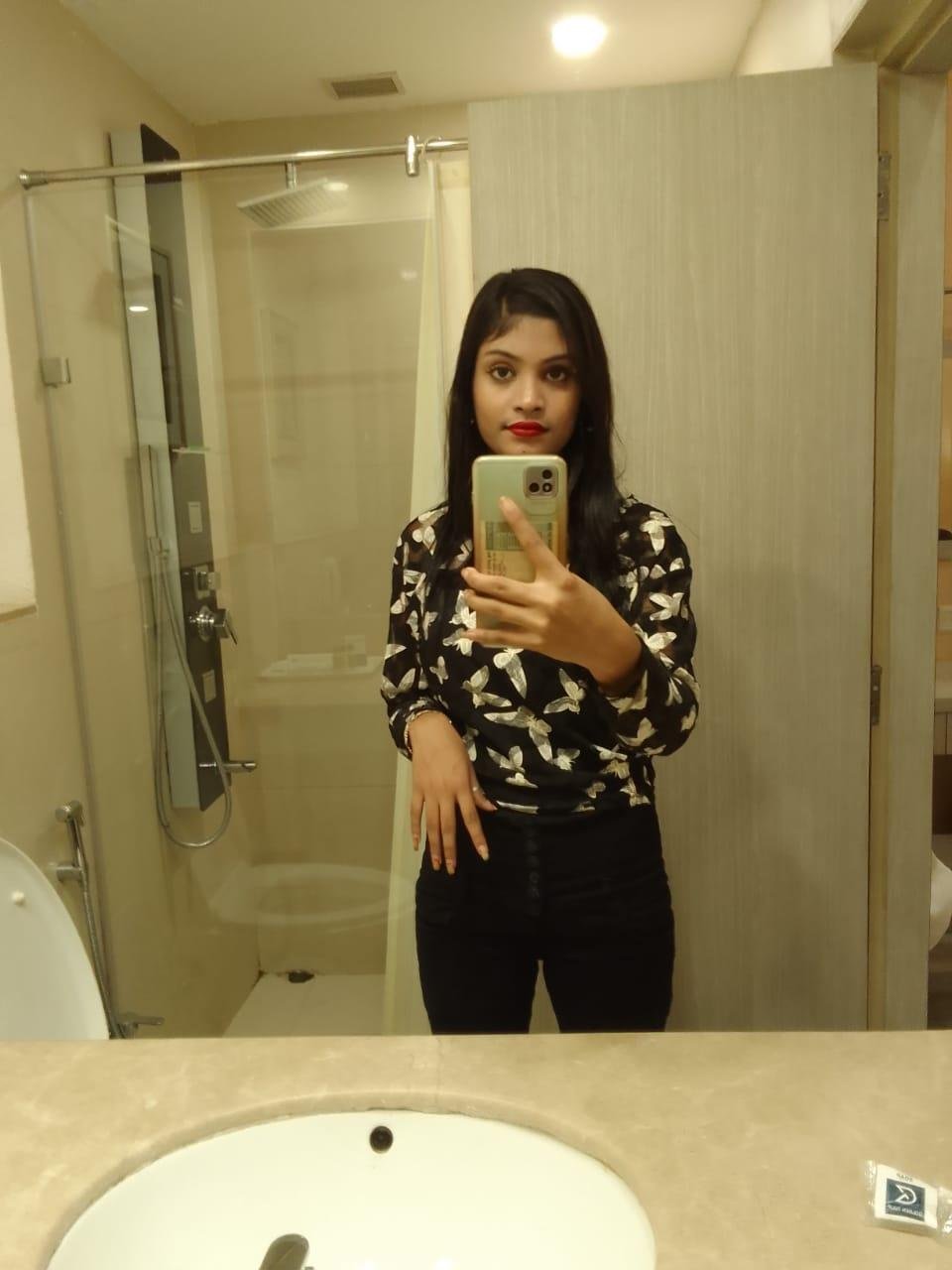  call girl in Chirag Delhi