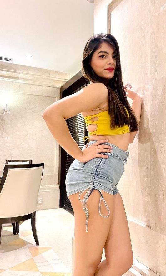 Chirag Delhi call girl service